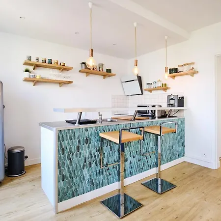 Apartment Guestready - Cozy Apt Near Cote Des Basques W Parking!